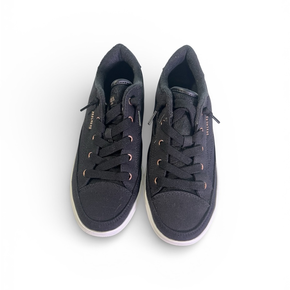Women's Sketcher Black Sneakers Arch Fit Size 8